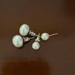 Elegant Pearl Stud Earrings Set